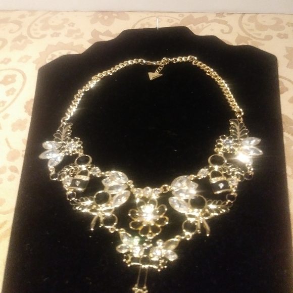 Guess necklace - Picture 4 of 7